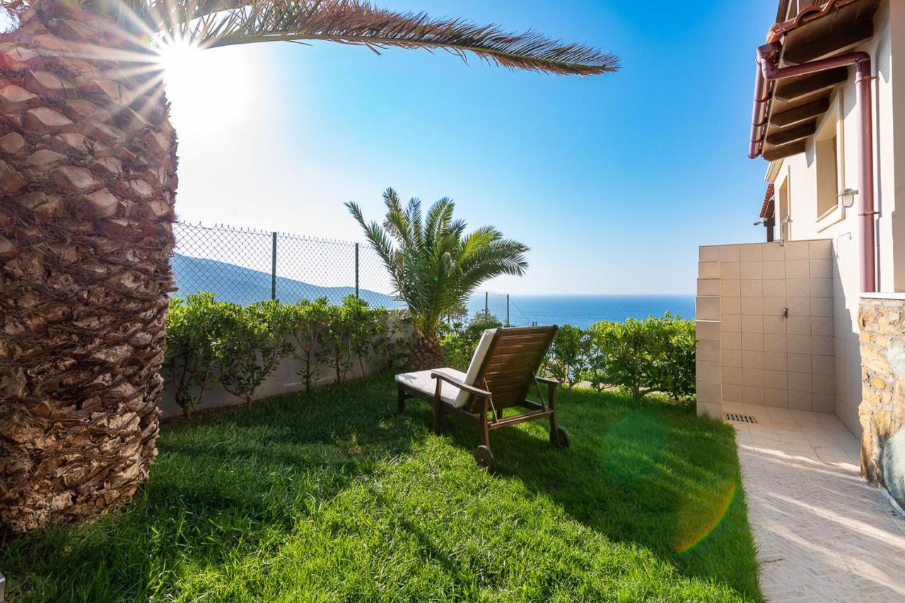Vitamin Sea Luxury Villas アギア・ペラギア エクステリア 写真