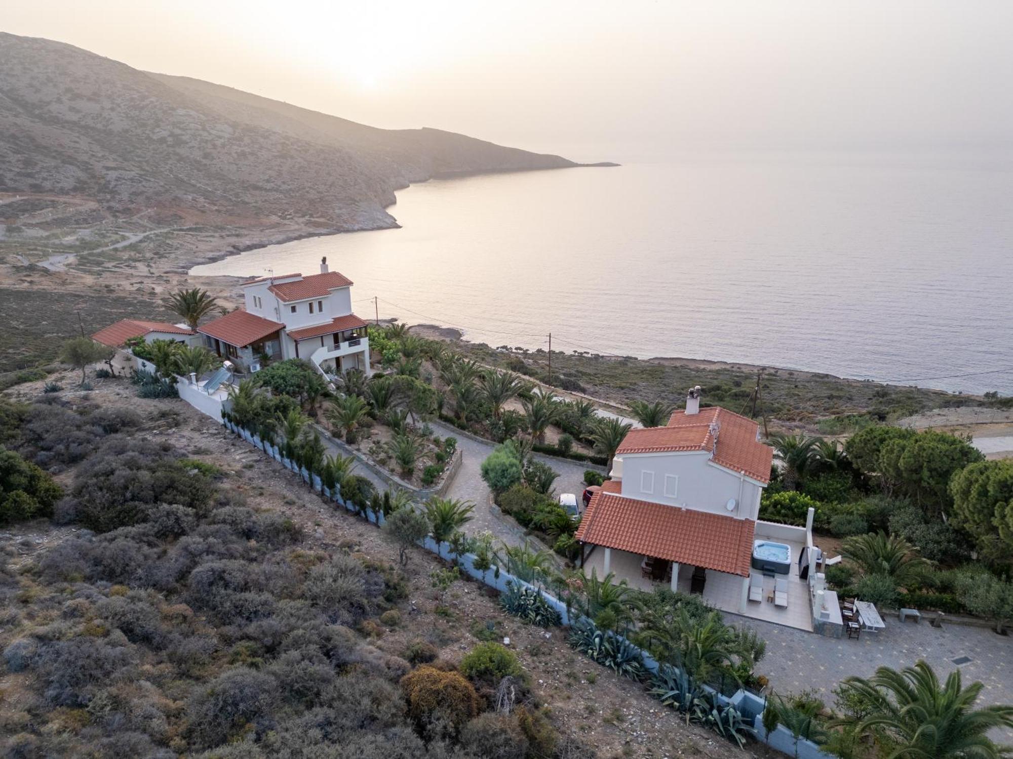 Vitamin Sea Luxury Villas アギア・ペラギア エクステリア 写真